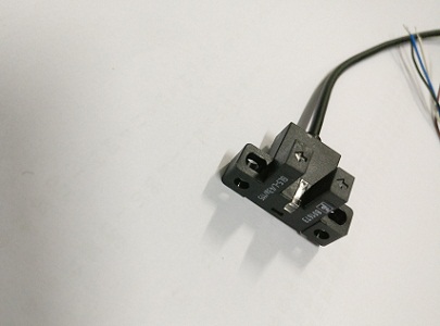 電渦流傳感器有什么缺點(diǎn)，與電渦流式傳感器有什么不同？