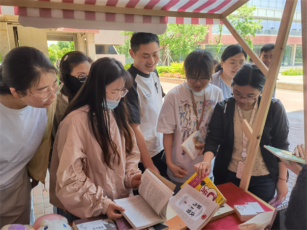 1721352638939641E9E3.jpg 4.jpg