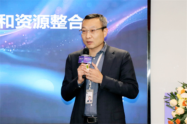 17350064683413283E07.jpg 2.3.jpg