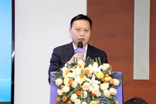 173500661011565667CD.jpg 4.jpg