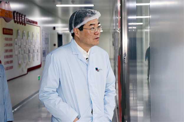 1736469718953326AA48.jpg 5.3.jpg