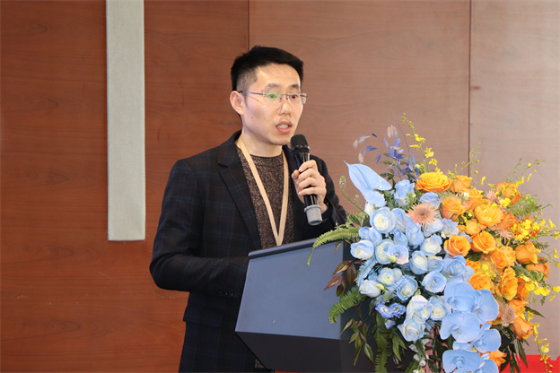 173733470151001240D9.jpg 2.1.jpg