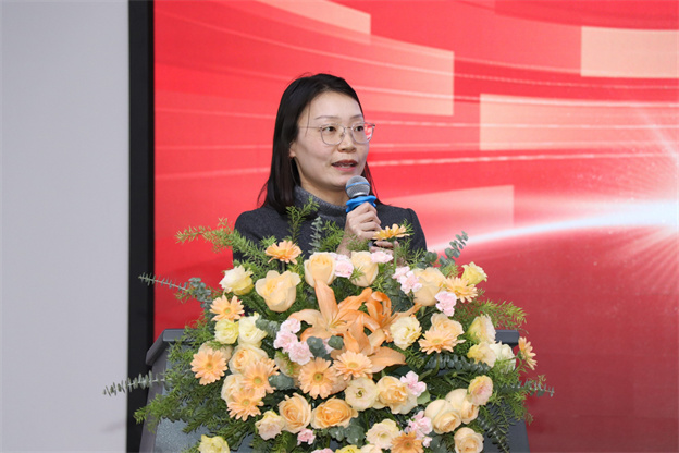 1737339078119585pB5F.jpg 郭璇.jpg