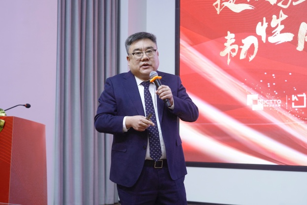 17394309278859382015.jpg 3.7.jpg