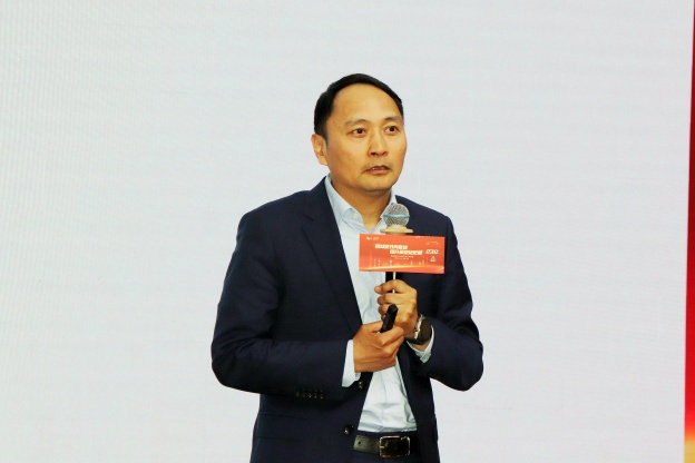 17397845091332905DE8.jpg 3.JPG