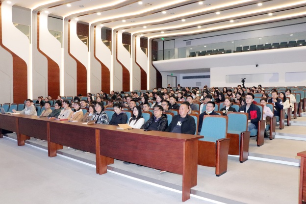 1741858951102355D69A.jpg 5.jpg