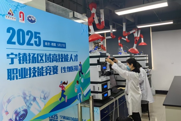 1747797198110686EAC0.jpg 2.jpg