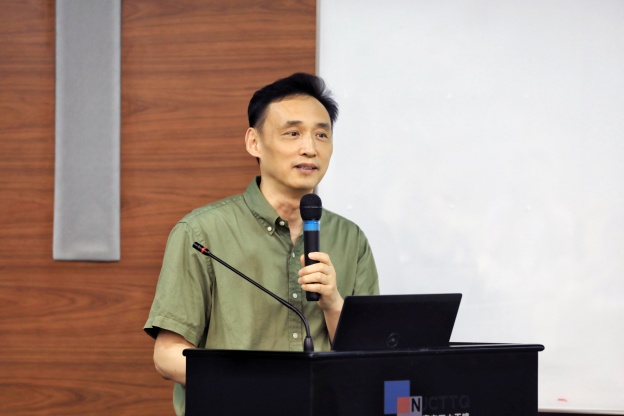 17587086641302483CF7.jpg 6-2.JPG